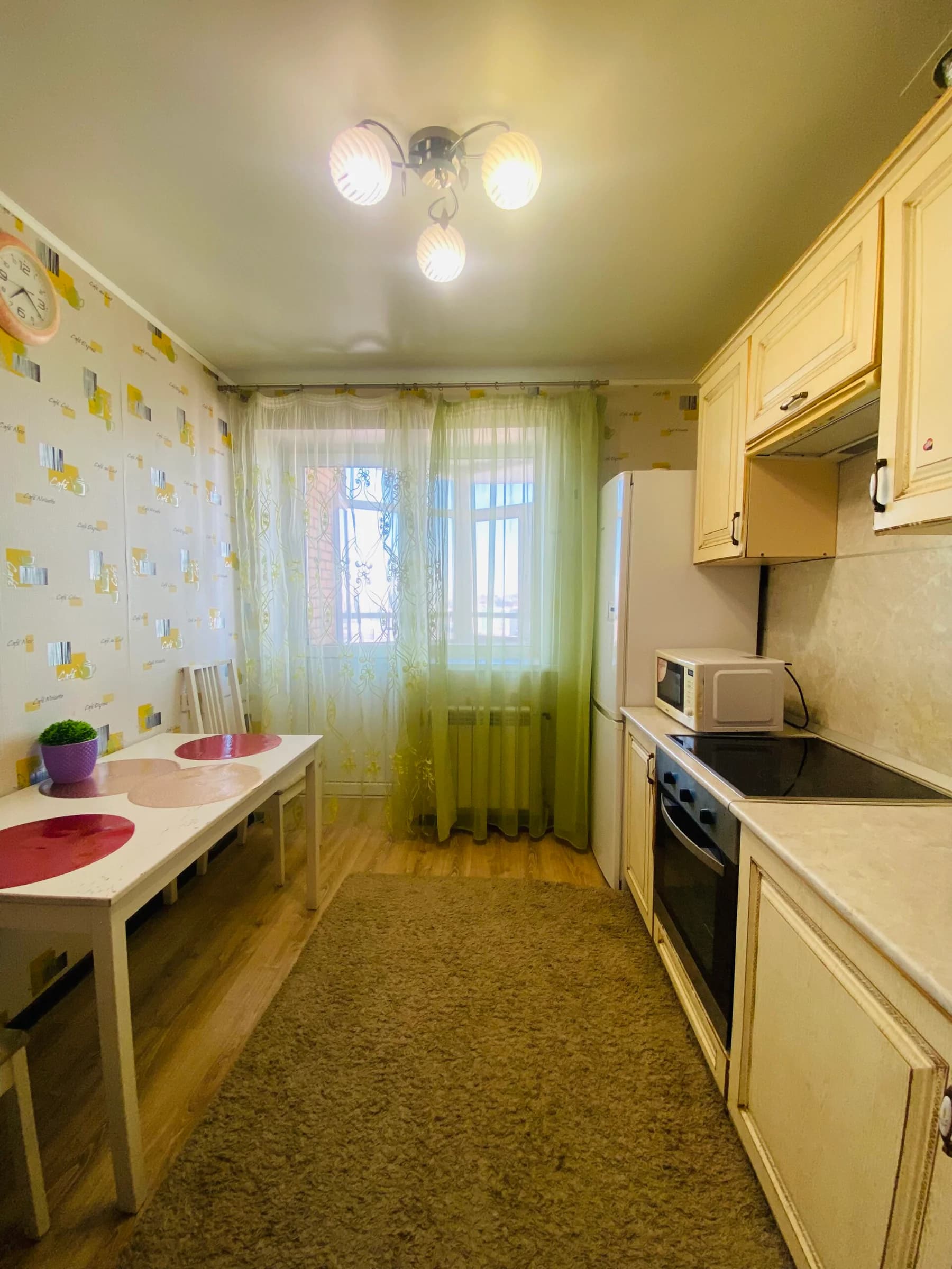 Снять уютную 1-к квартиру в Уфе у ТЦ «Иремель» и «Ультра» посуточно 3