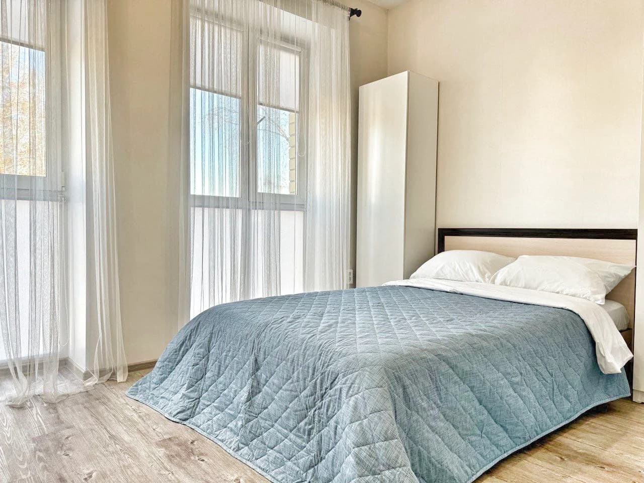 Снять уютную студию в Челябинске у арены «Трактор» и ТРК «Космос» посуточно