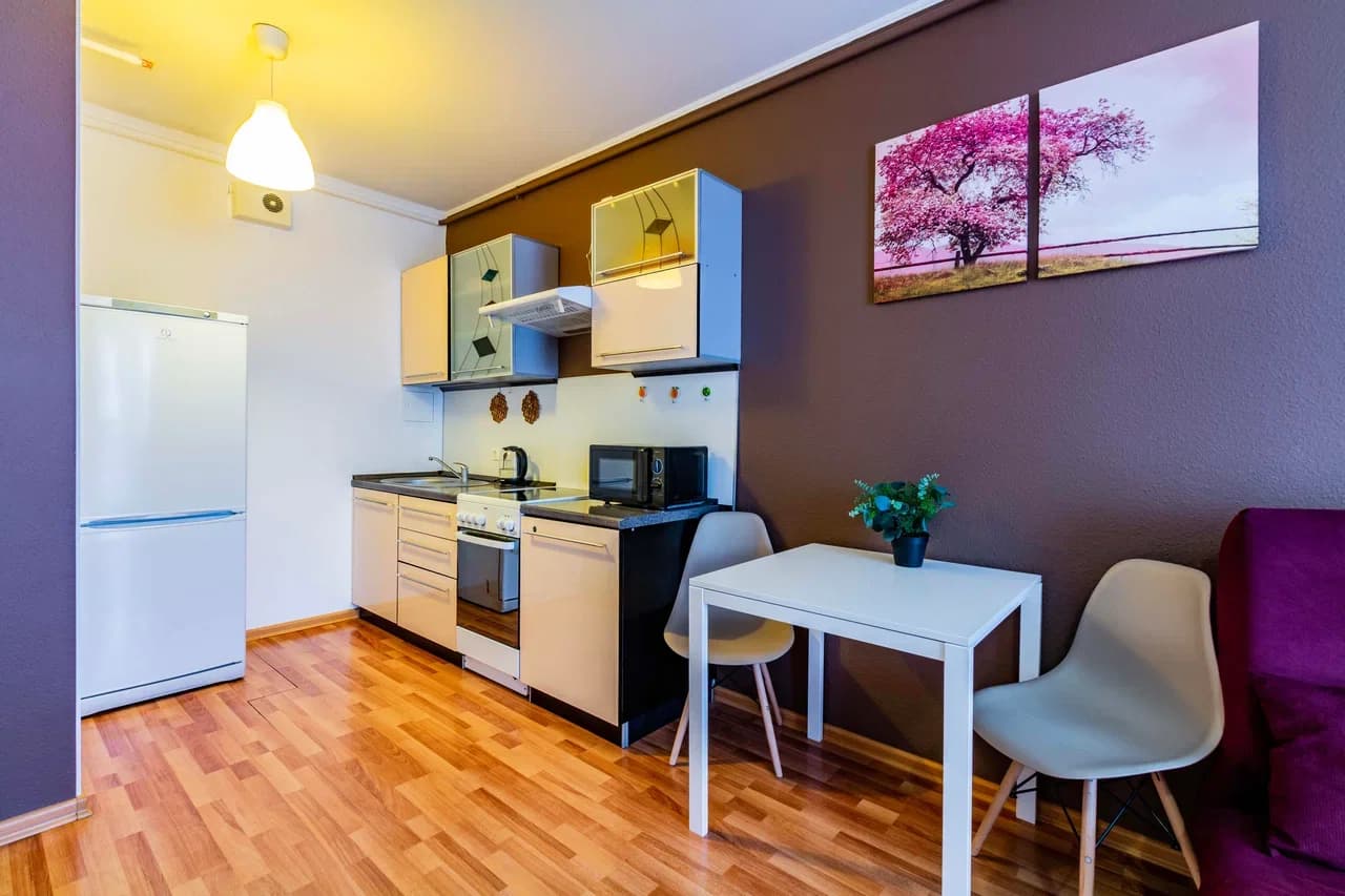 Снять 2-к квартиру в Екатеринбурге, м. Уралмаш, Эльмаш Посуточно 3