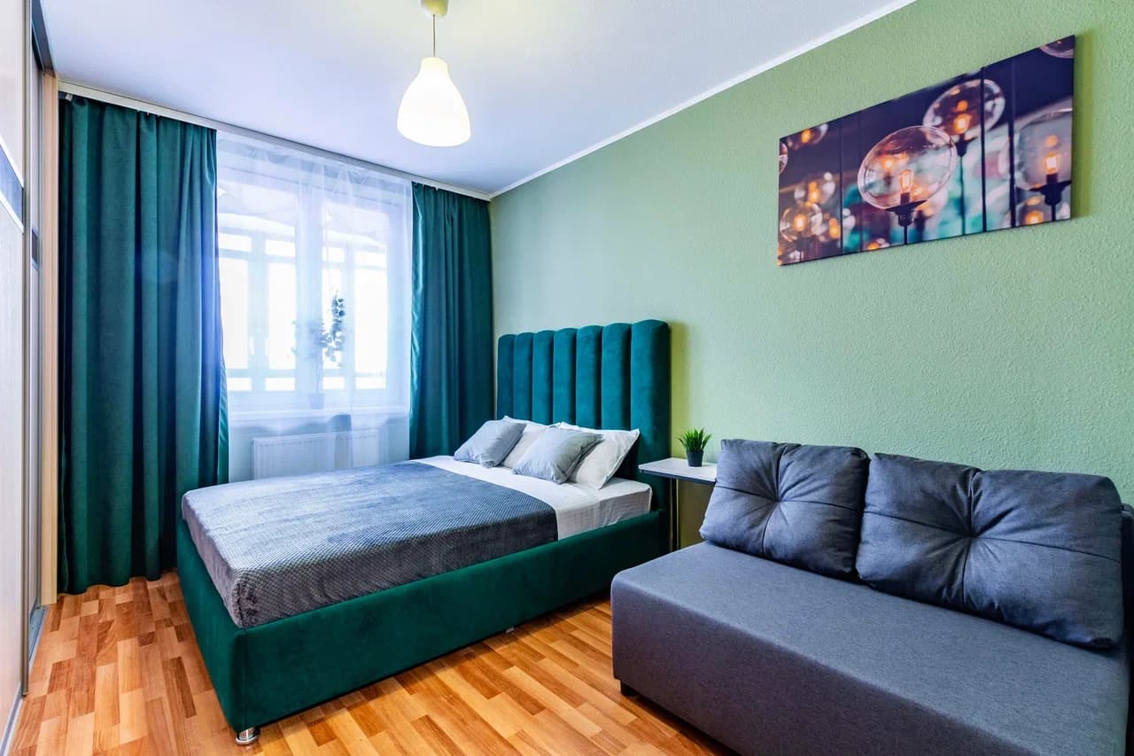 Снять 2-к квартиру в Екатеринбурге, м. Уралмаш, Эльмаш Посуточно