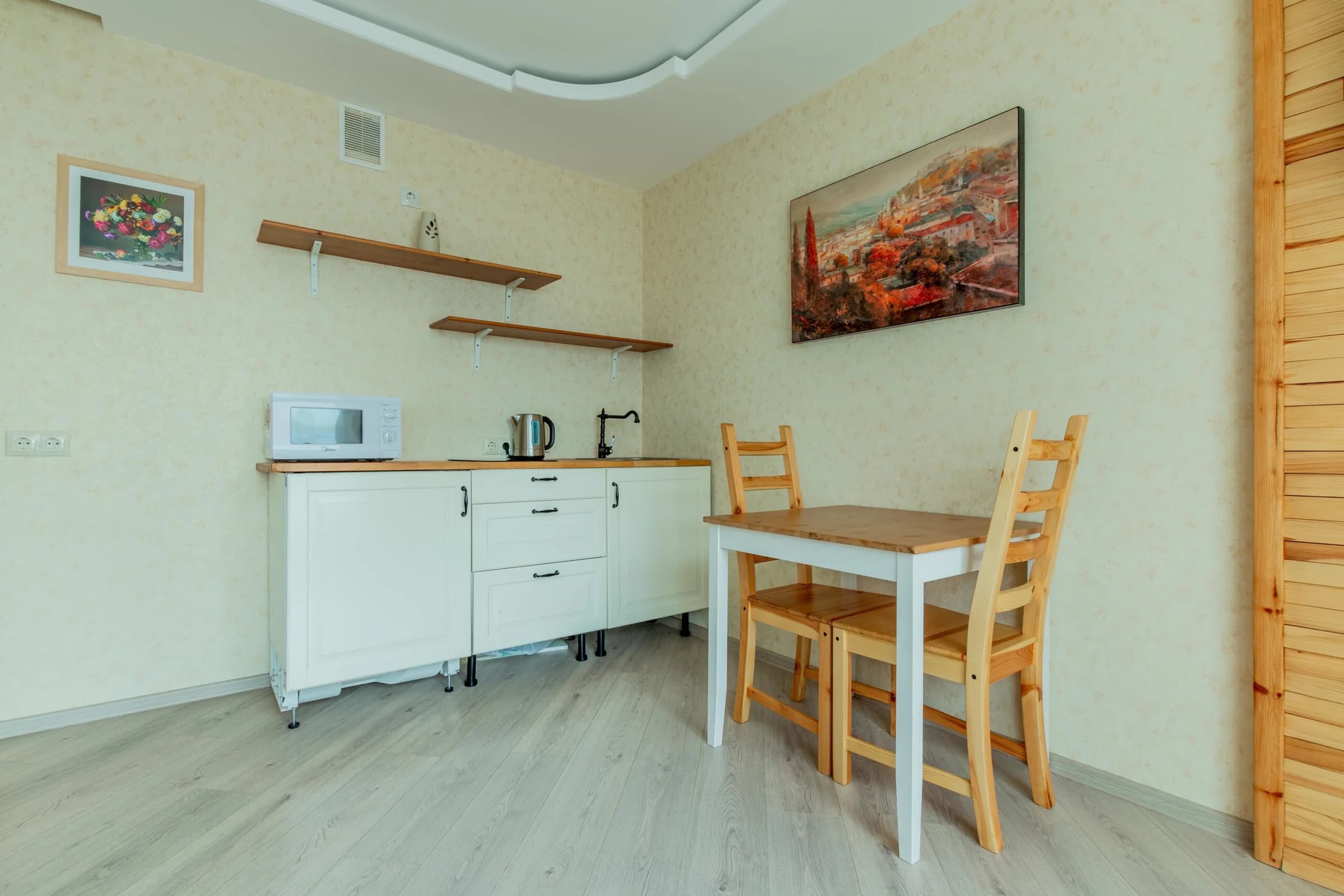 Снять уютную студию в Верх-Исетском районе Екатеринбурга рядом с набережной и Ельцин Центром Посуточно 2