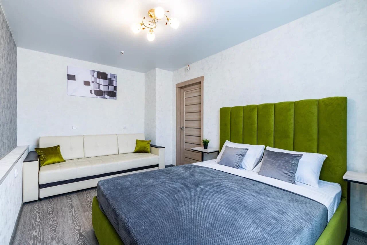 Снять 3-комнатную квартиру в Екатеринбурге на ул. Куйбышева посуточно 0