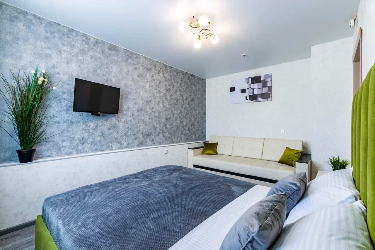 Снять 3-комнатную квартиру в Екатеринбурге на ул. Куйбышева посуточно 1