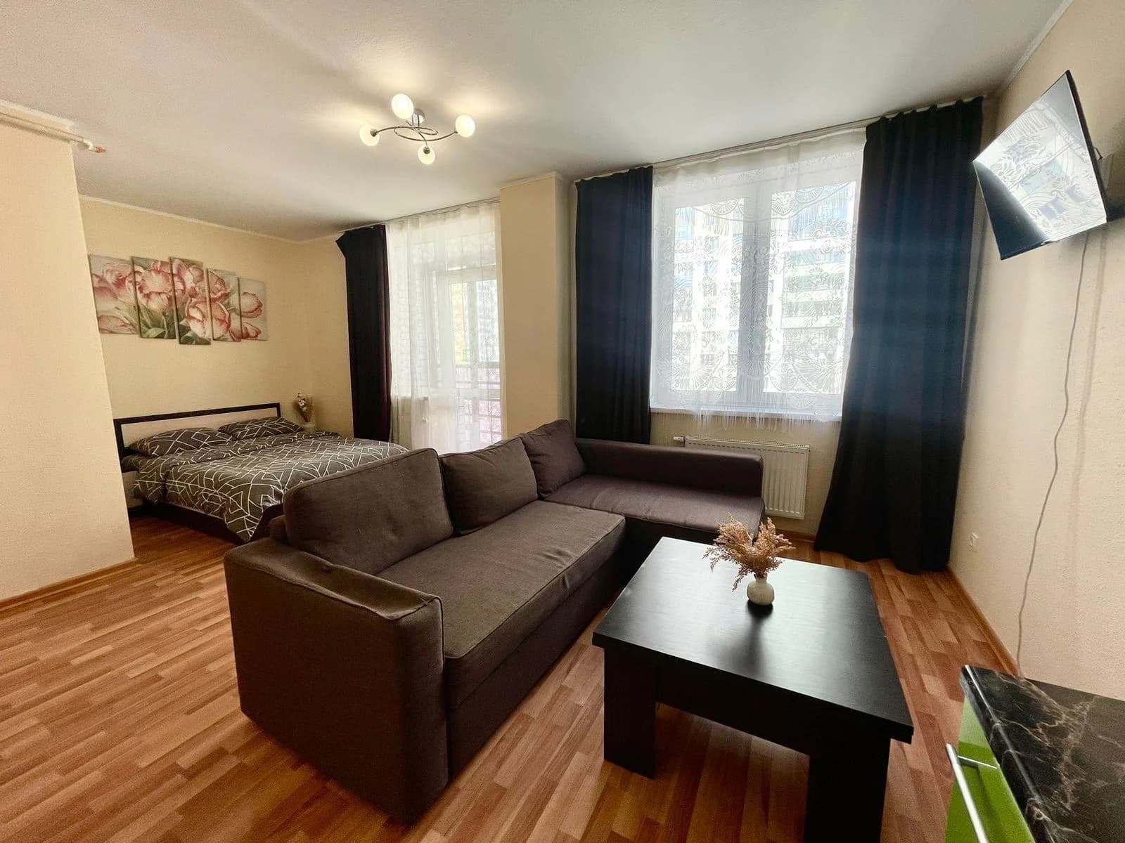 Аренда Квартиры-студии в Екатеринбурге, м. Уралмаш, рядом с РГППУ Посуточно