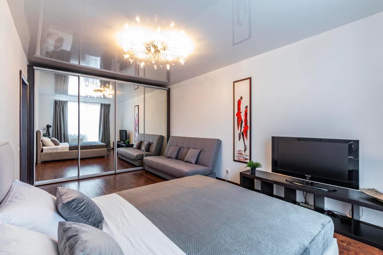 Снять 2-комнатную квартиру в Екатеринбурге у метро Ботаническая посуточно