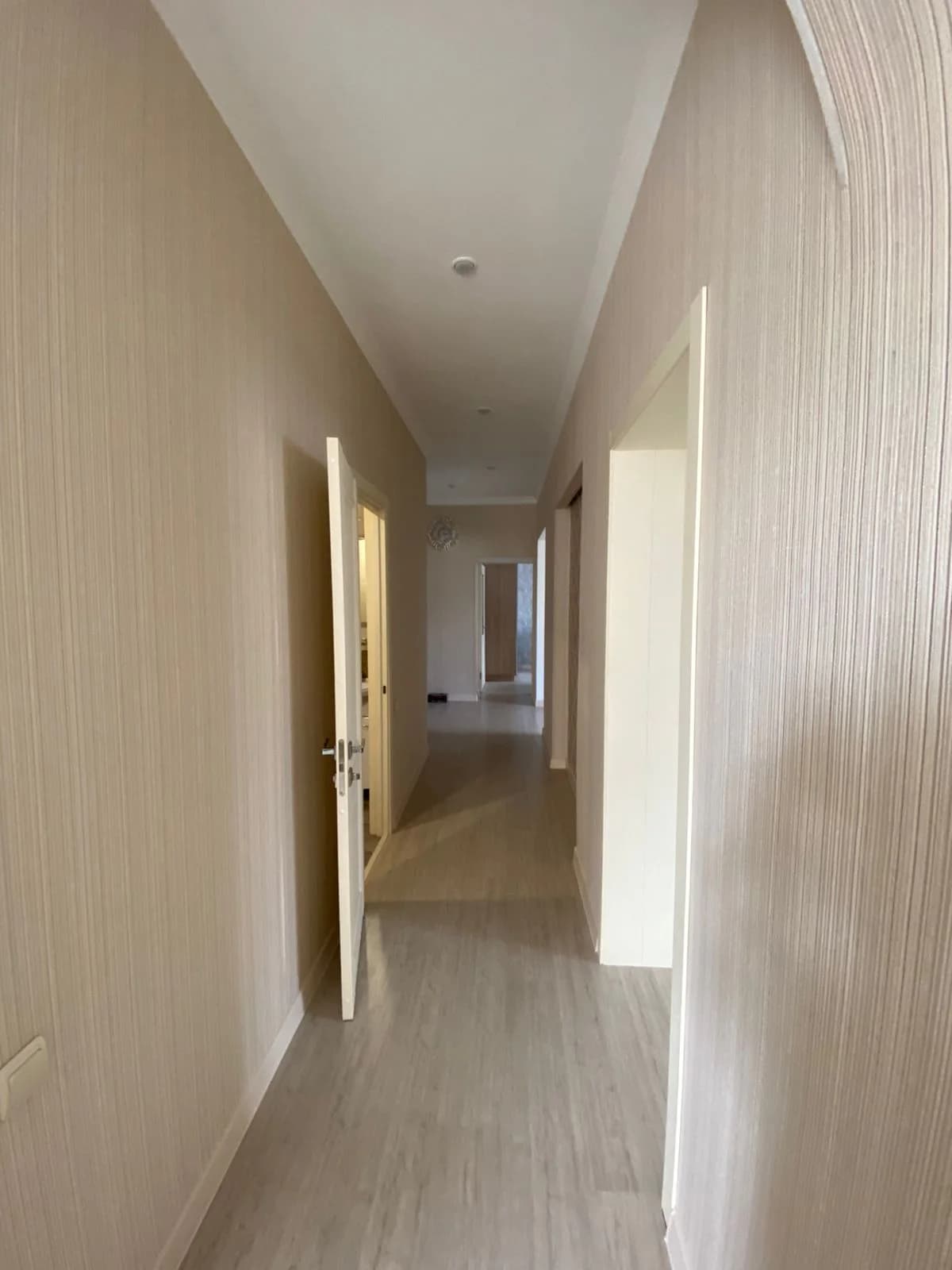 Снять просторную 3-к квартиру в Казани посуточно | у ТЦ Корстон и парка Горького 2