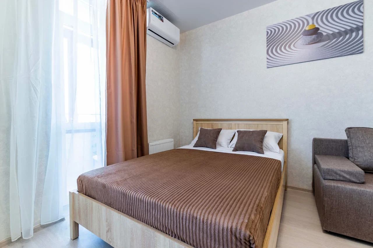 Снять студию в Екатеринбурге у ЖД Вокзала и метро Уральская Посуточно 2