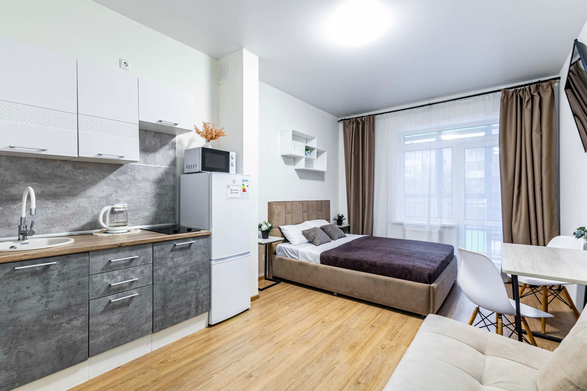 Снять квартиру-студию в Екатеринбурге у метро Чкаловская Посуточно