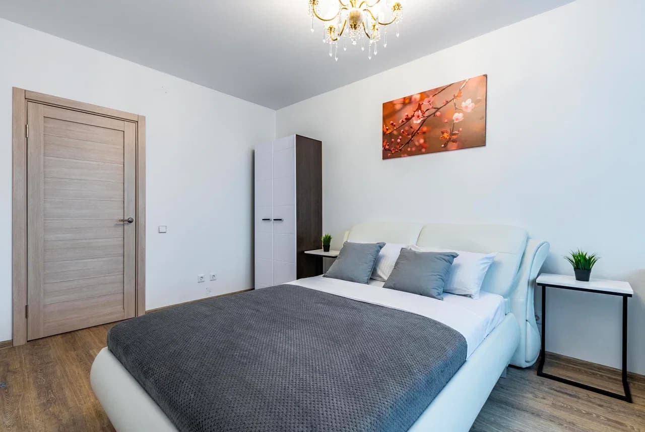 Снять 3-комнатную квартиру в Екатеринбурге у Центрального стадиона посуточно 2