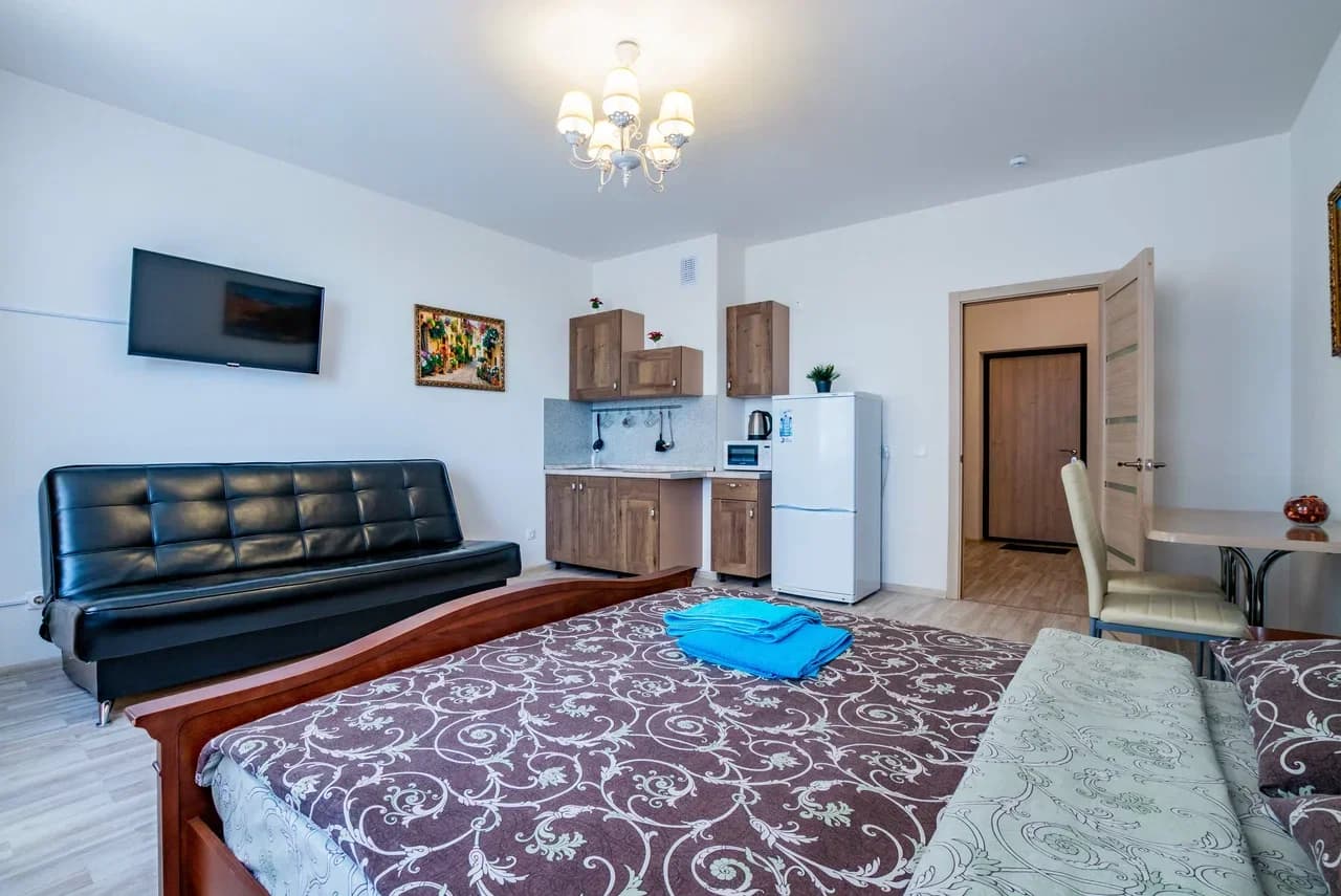 Снять квартиру-студию в Екатеринбурге у ТЦ Дирижабль посуточно 3