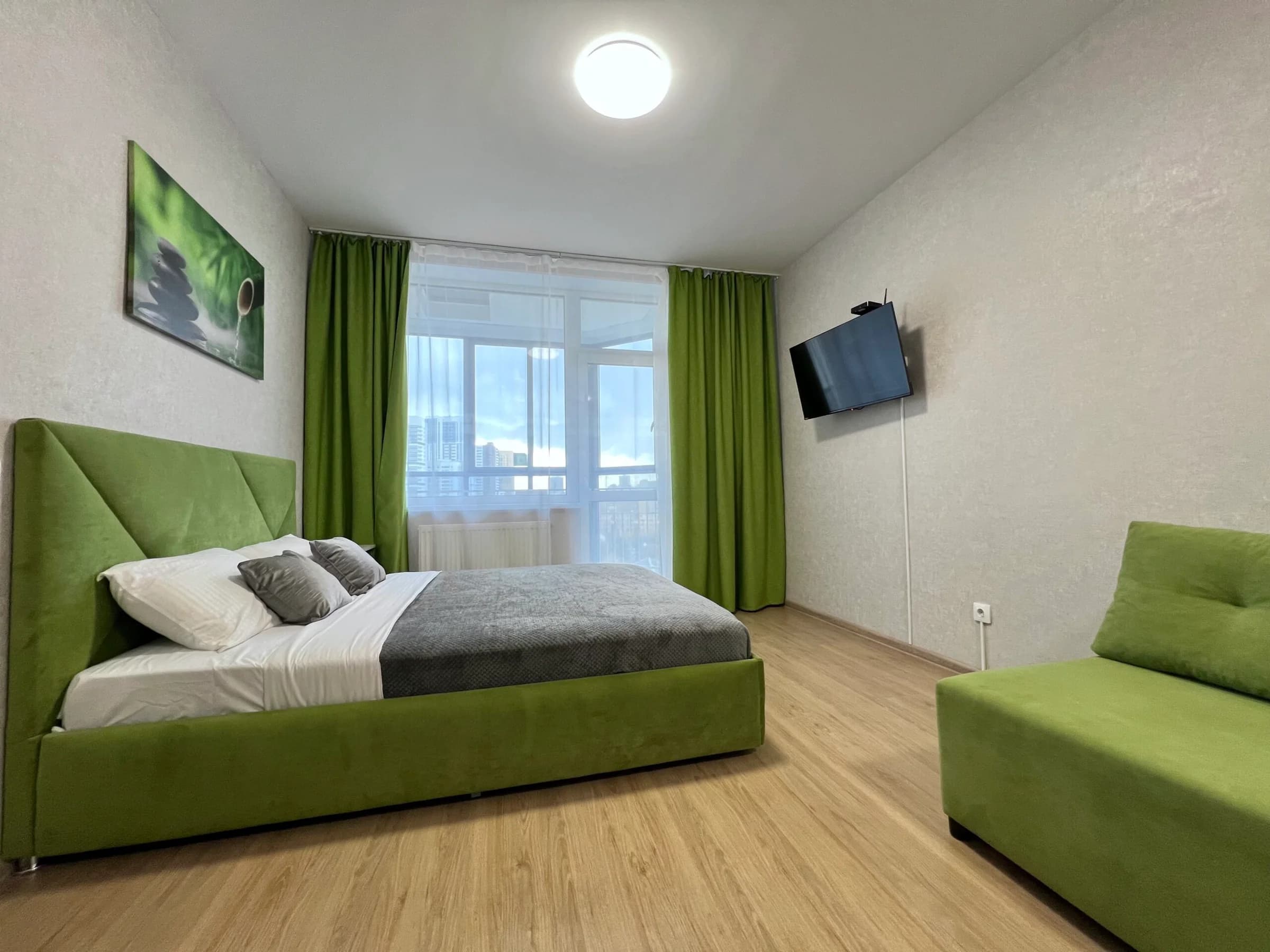 Аренда Квартиры-студии в Екатеринбурге, мкр. Втузгородок, ул. Блюхера Посуточно