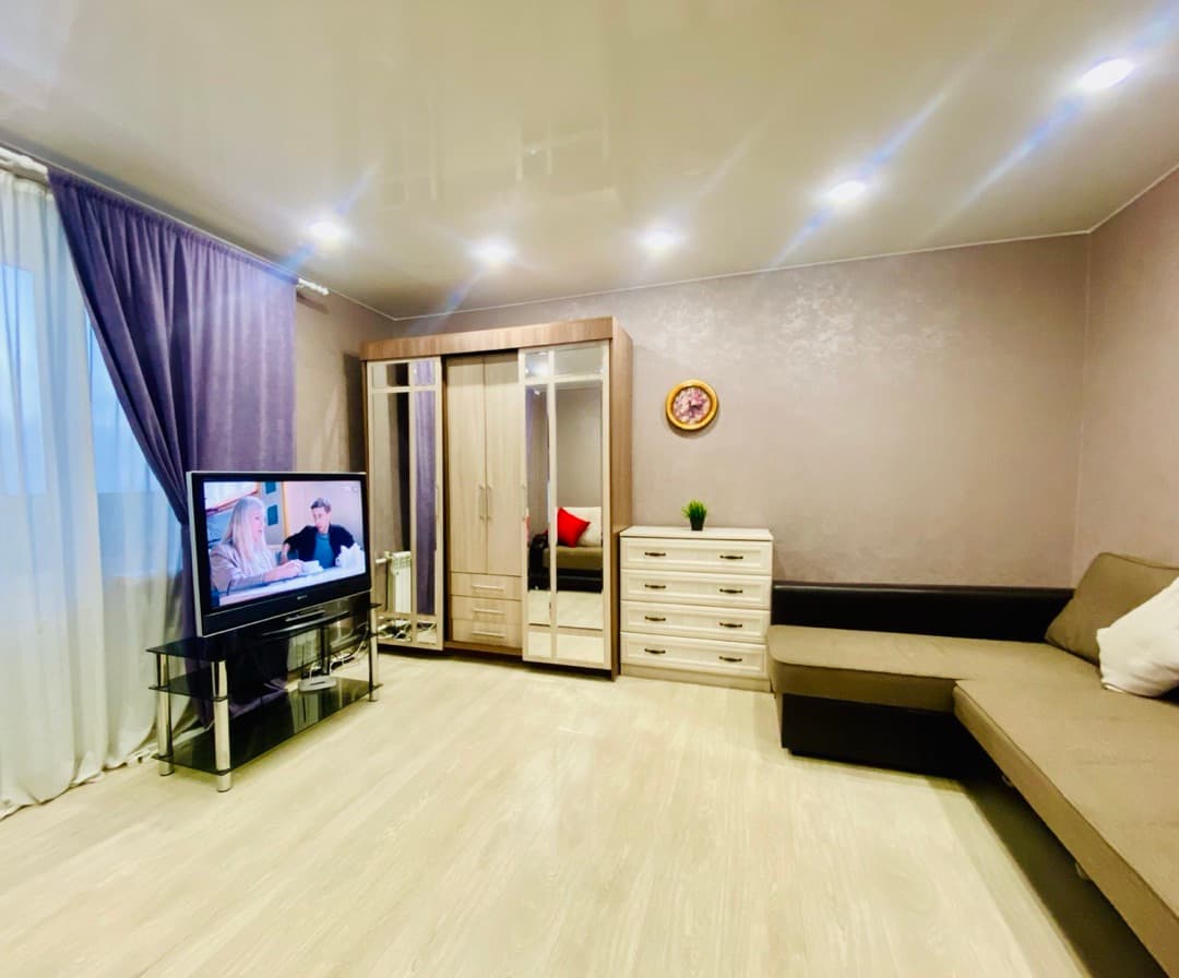 Снять 1-комнатную квартиру в Ноябрьске у площади Памяти и СК «Зенит» посуточно 0