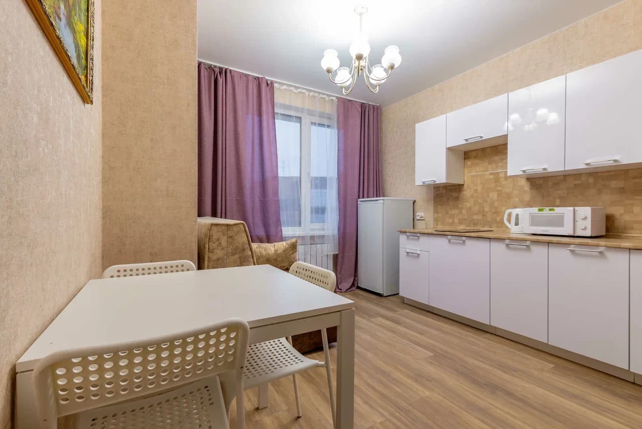 Снять 2-комнатную квартиру в Екатеринбурге у набережной Исети посуточно 3