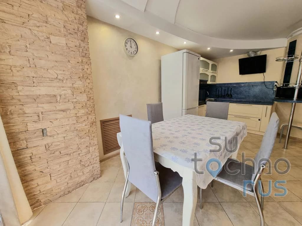 Снять посуточно 2-комнатную в Хабаровске у клиники Вивея (Волочаевская) 2