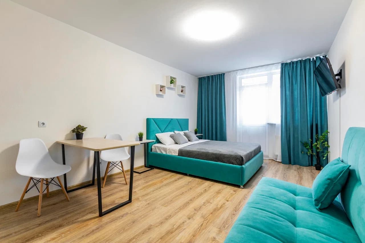 Снять студию в Екатеринбурге у Кольцово и Экспо-центра Посуточно