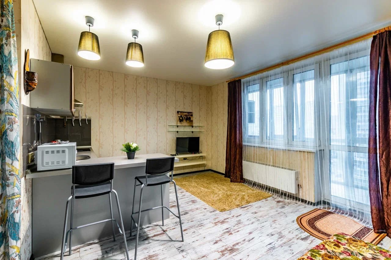 Снять квартиру-студию в Екатеринбурге, м. Чкаловская, Южный Автовокзал Посуточно 2