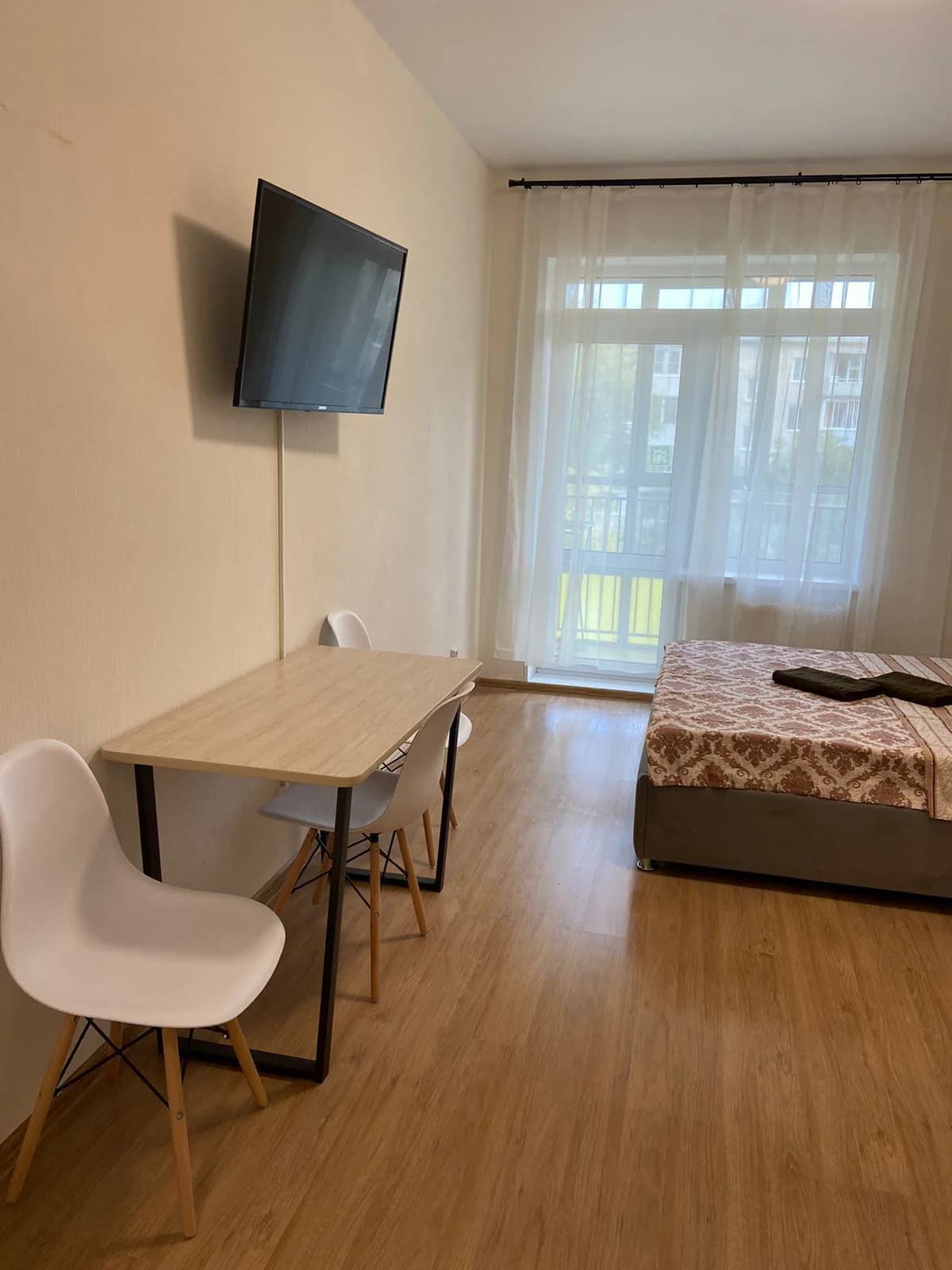 Аренда апартаментов в Екатеринбурге возле Южного Автовокзала и ТРЦ Мегаполис Посуточно 1