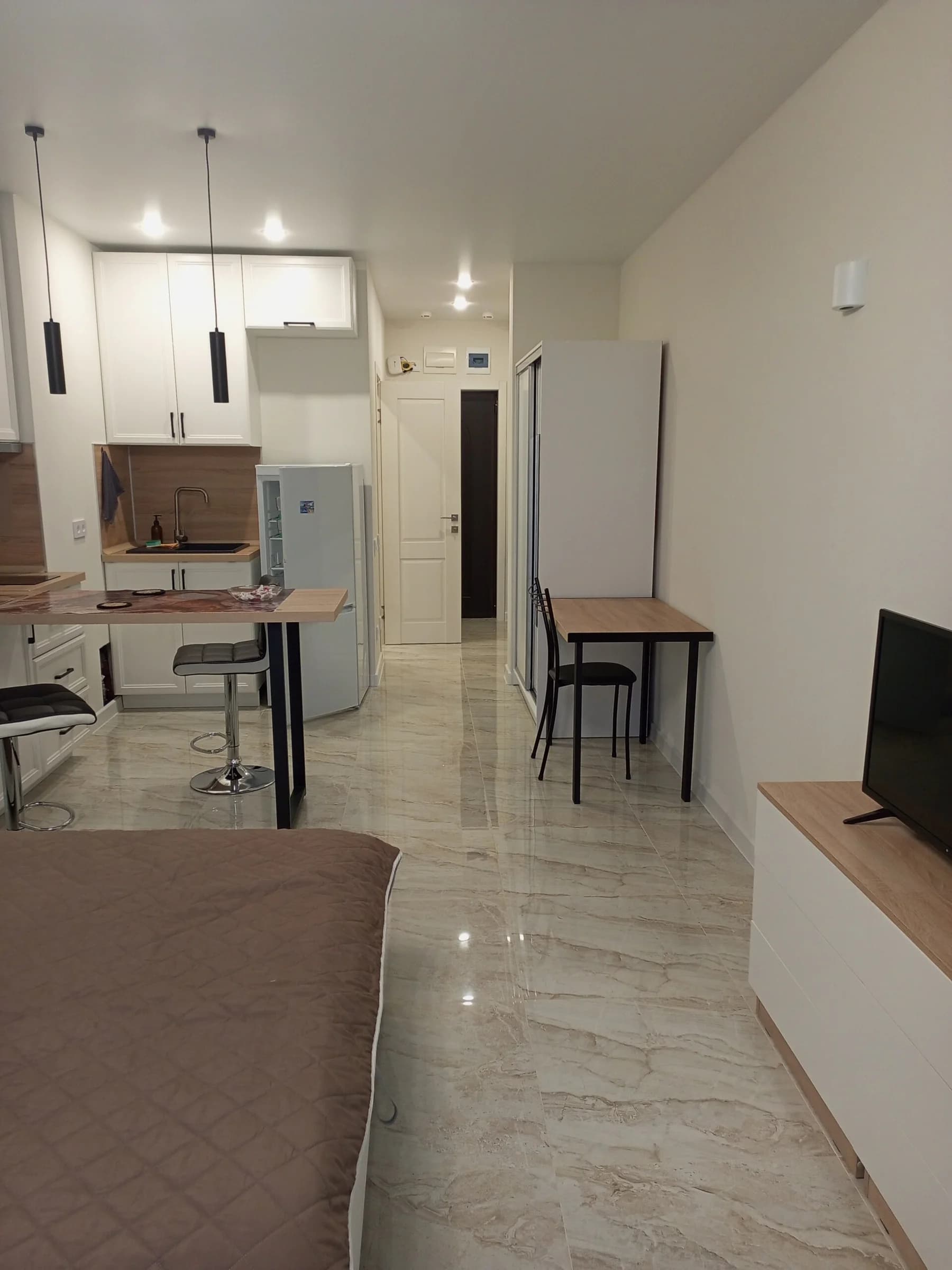 Снять на сутки студию в Сочи у моря (Гайдара 22) 2