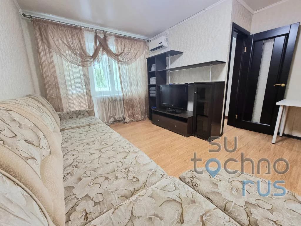 Аренда посуточно в Хабаровске у Центрального рынка (Амурский бульвар 36) 0