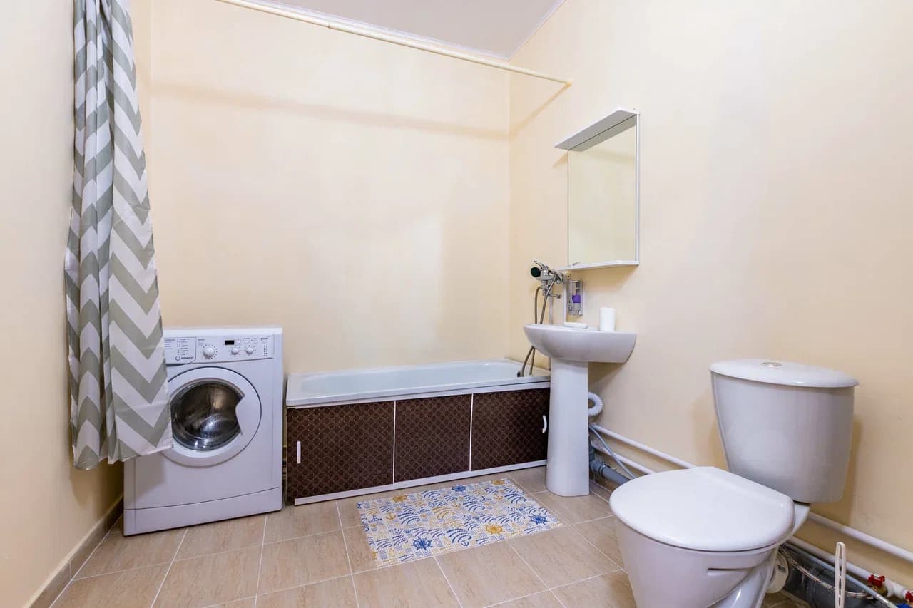 Снять 2-комнатную квартиру в Екатеринбурге у аквапарка Лимпопо посуточно 0