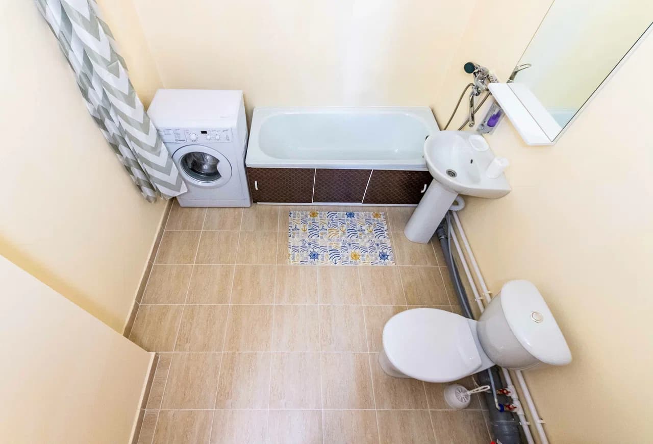 Снять 2-комнатную квартиру в Екатеринбурге у аквапарка Лимпопо посуточно 1