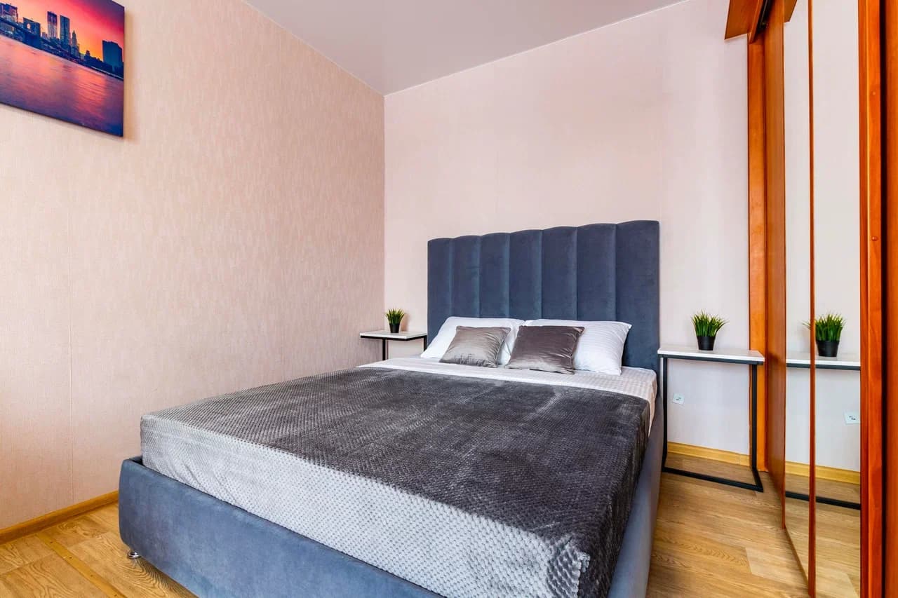 Снять квартиру-студию в Екатеринбурге микрорайон Ботанический посуточно 3