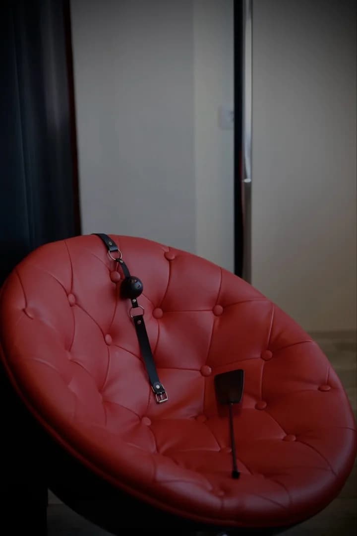 Снять тематическую студию «50 оттенков» в центре Челябинска посуточно 0