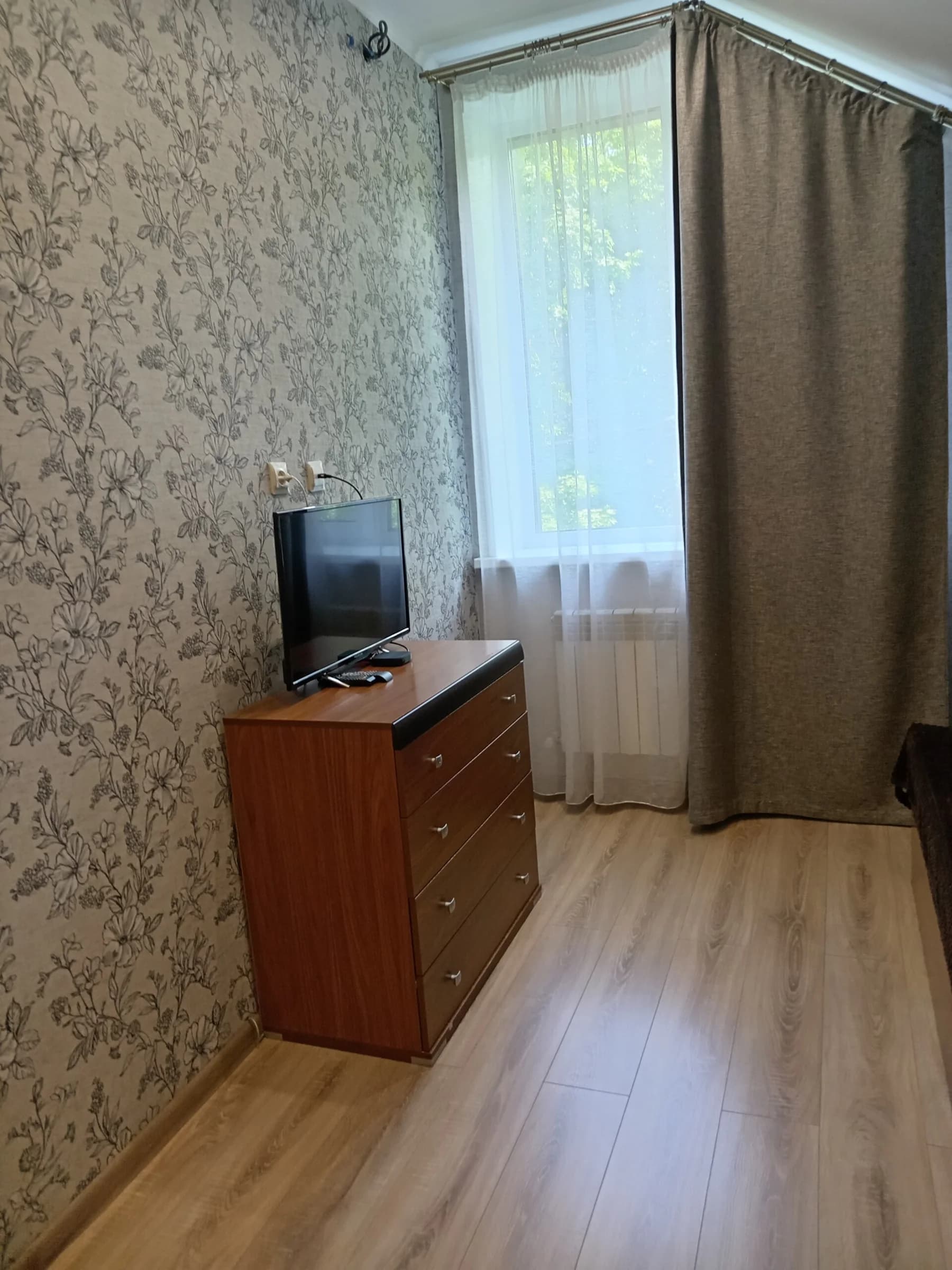 Аренда апартаментов в гостевом доме на улице Тихорецкая рядом с ТРК Июнь Посуточно 1