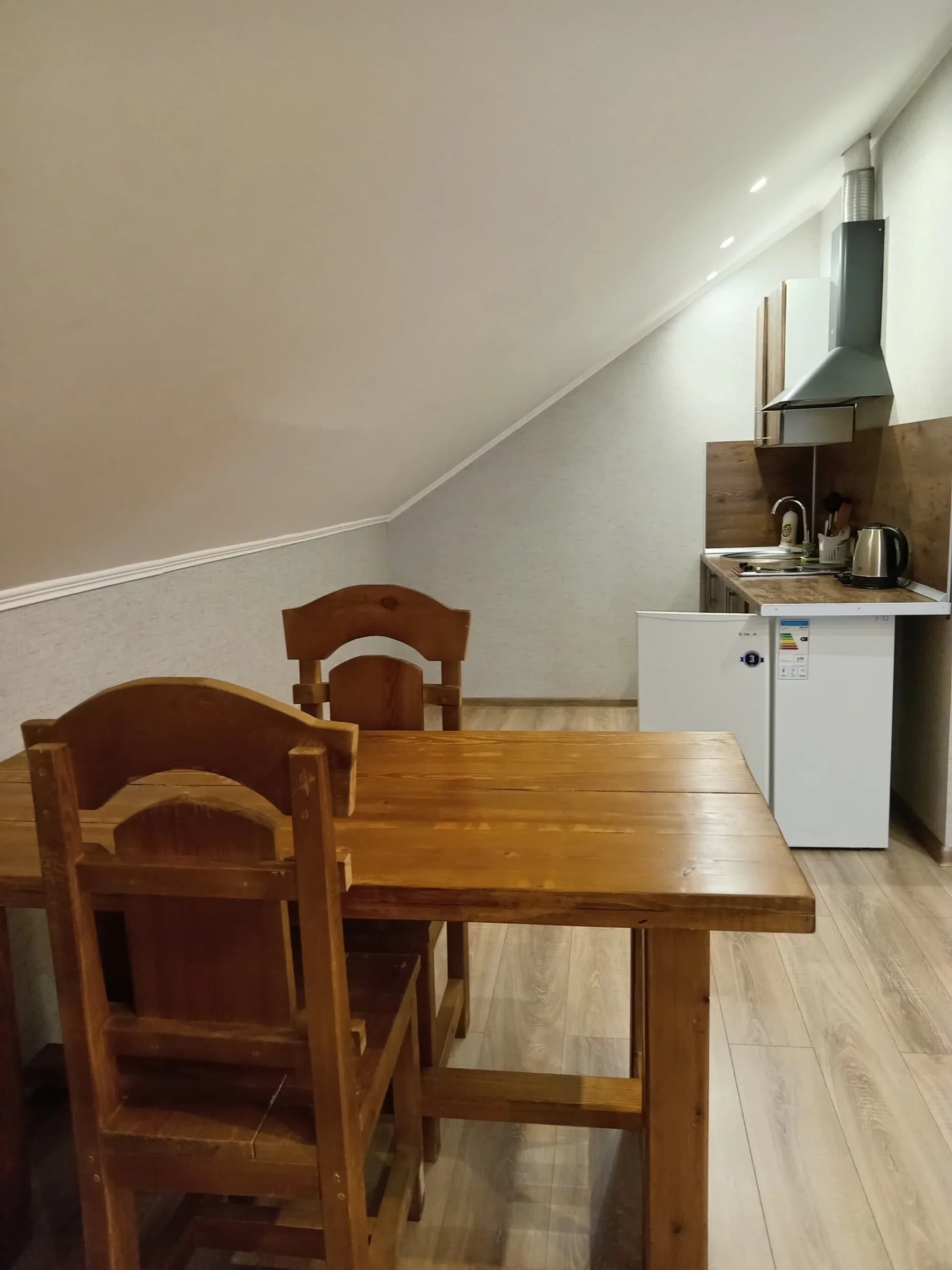 Аренда апартаментов в гостевом доме на улице Тихорецкая рядом с ТРК Июнь Посуточно 3