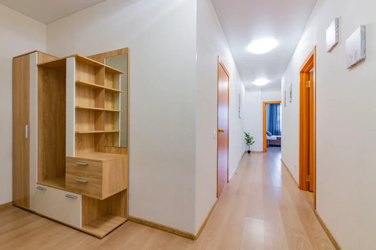 Снять 3-комнатную квартиру в Екатеринбурге у Южного Автовокзала посуточно 2