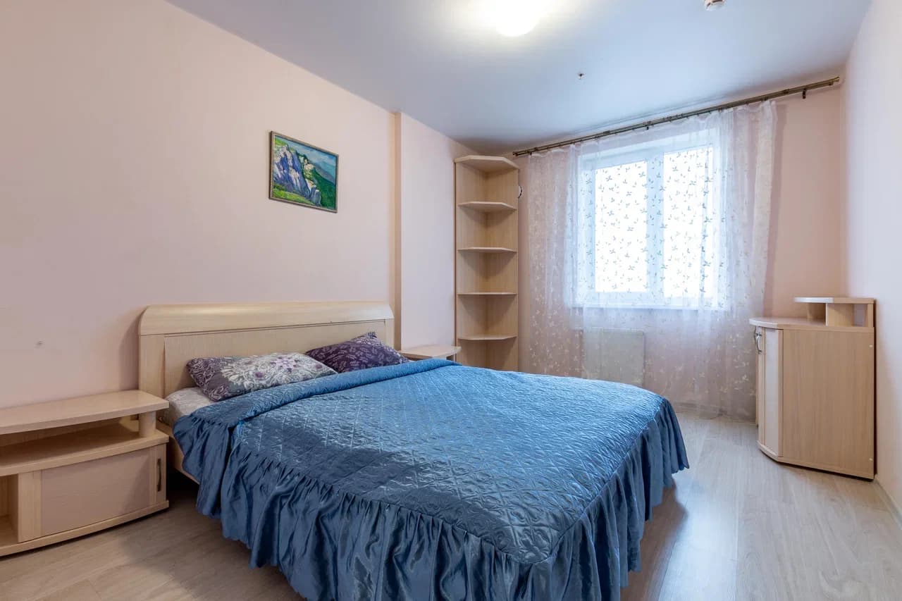 Снять 3-комнатную квартиру в Екатеринбурге у ЖД вокзала посуточно 2