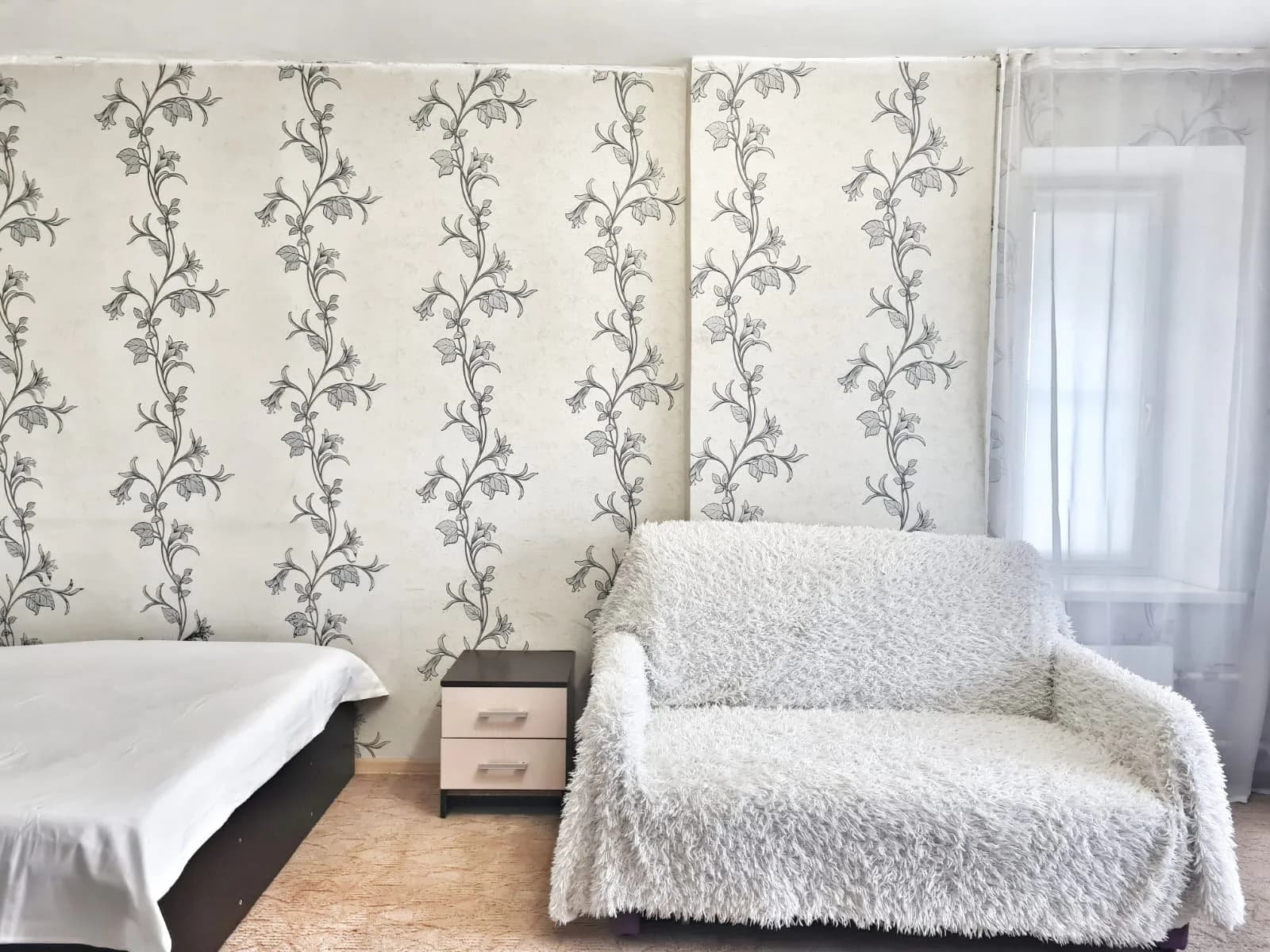 Снять однокомнатную квартиру на ЧТЗ Сад Победы Посуточно 0