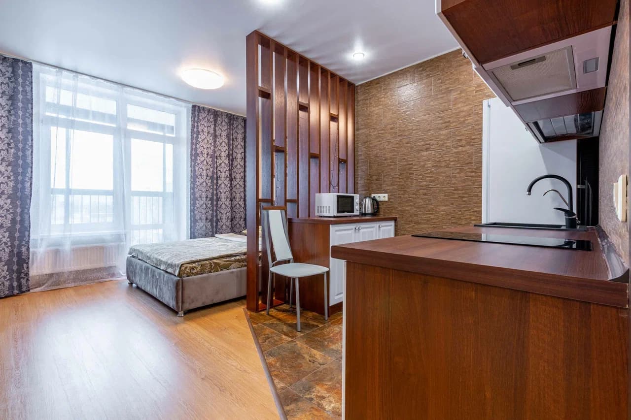 Снять квартиру-студию в Екатеринбурге у метро Чкаловская посуточно 2