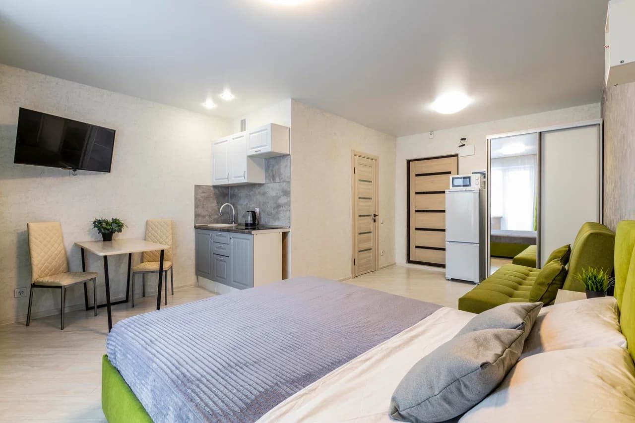 Снять квартиру-студию в Екатеринбурге рядом с аэропортом Кольцово посуточно 0