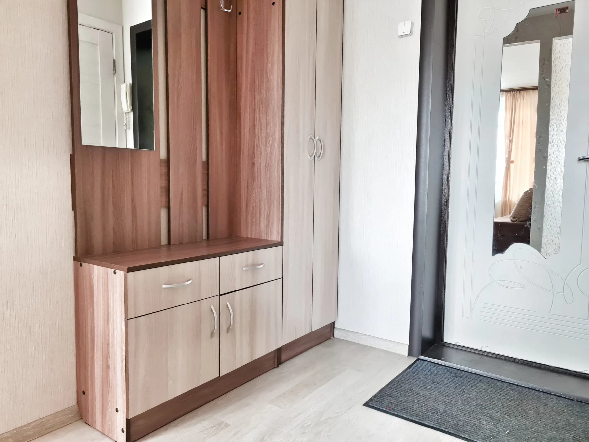 Снять квартиру в Тракторозаводском районе у Сада Победы Посуточно 3