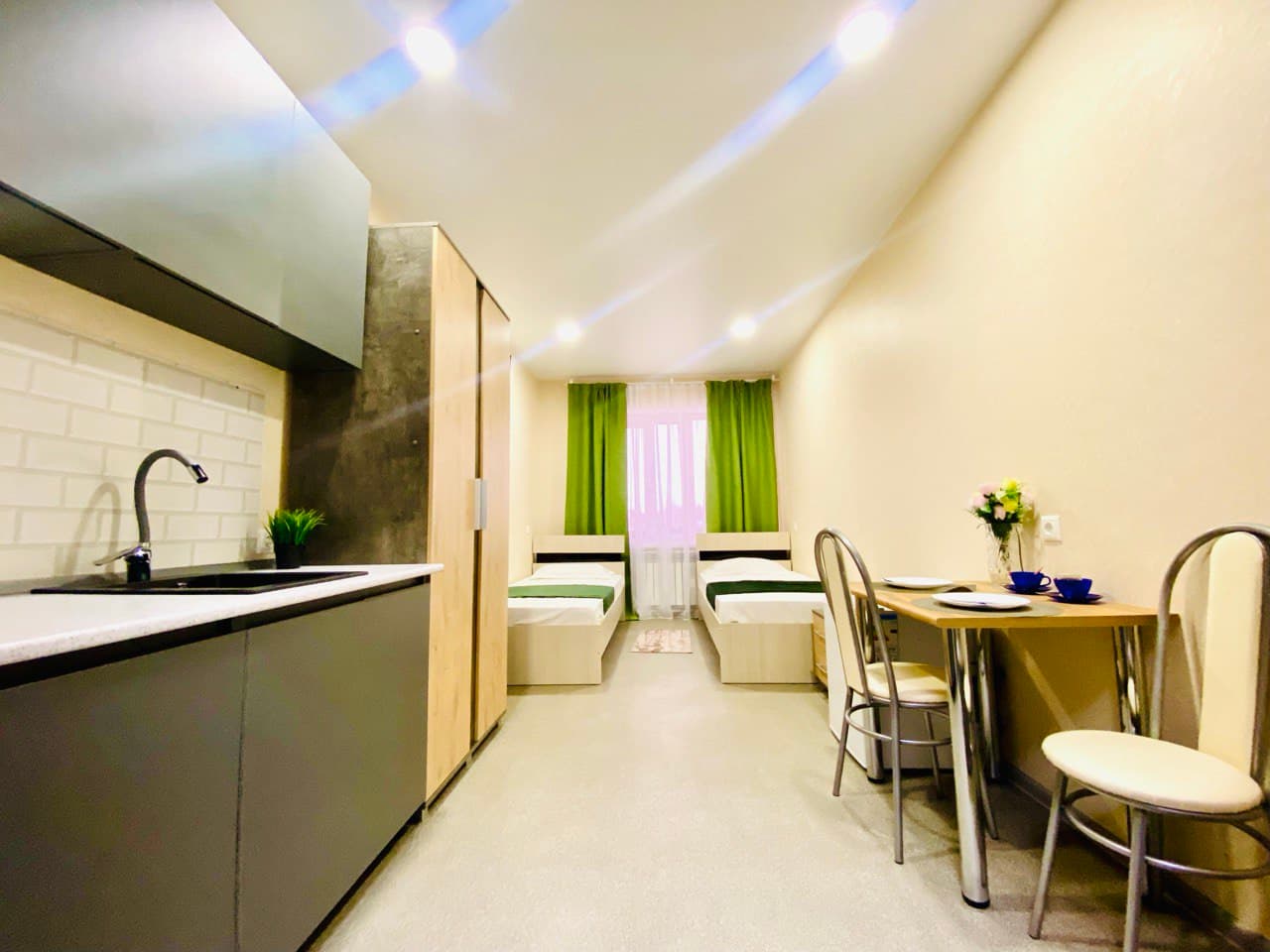 Снять студию в Ноябрьске у сквера Геологов и ТЦ «Арктика» посуточно 0