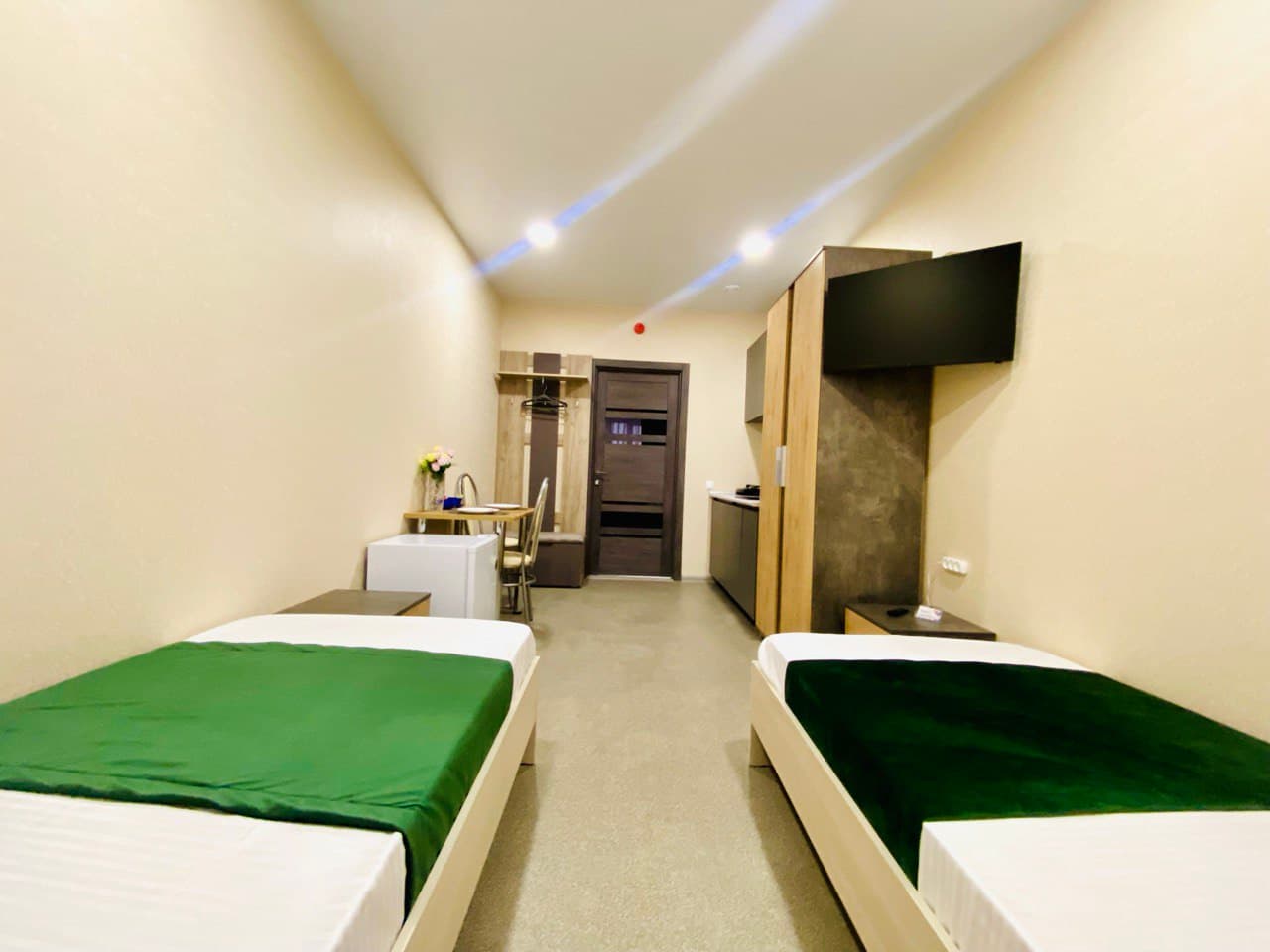 Снять студию в Ноябрьске у сквера Геологов и ТЦ «Арктика» посуточно 1