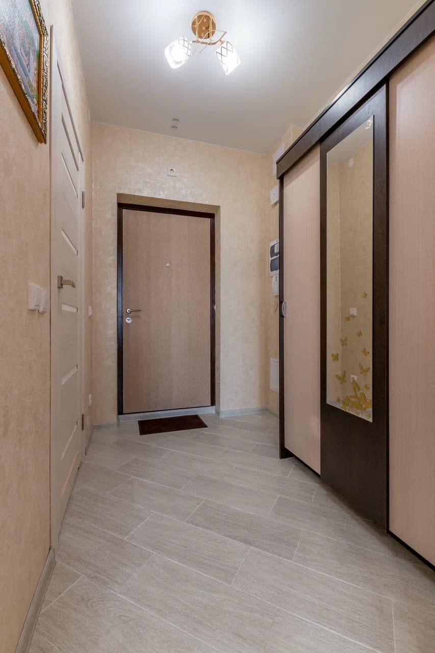 Снять квартиру-студию в Екатеринбурге у метро Чкаловская посуточно 2