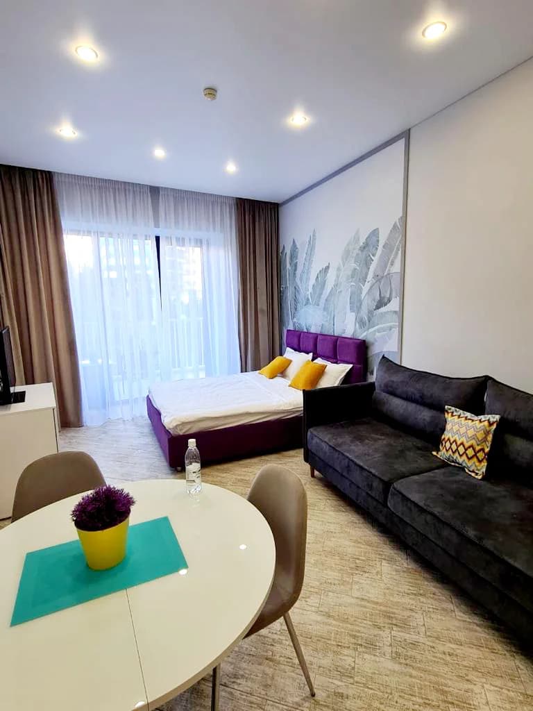 Элитные апариаменты с бассейном у моря в АК “Актёр Гэлакси “.