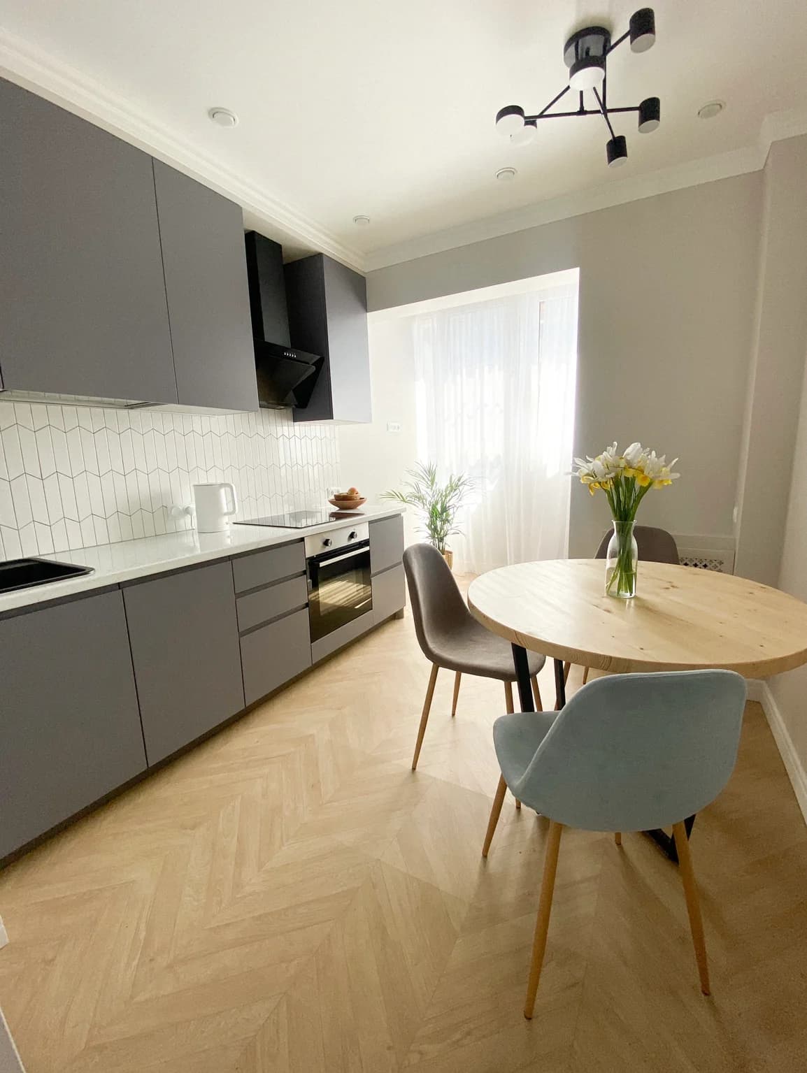 Снять 2-к квартиру в центре Сочи в ЖК Rose Del Mare посуточно