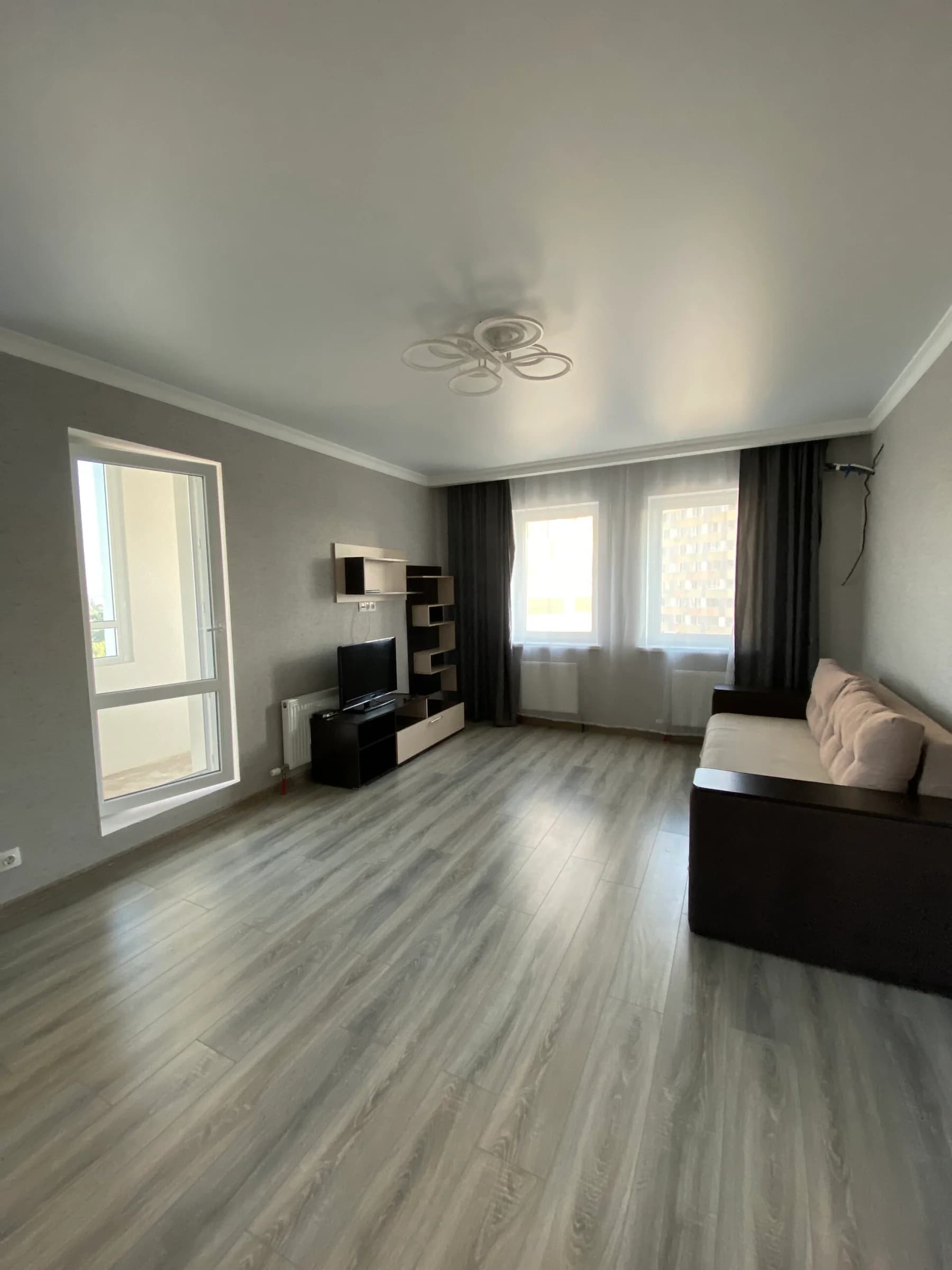 🏰 Снять евродвушку в Казани посуточно — Приволжский район (напротив KazanMall)