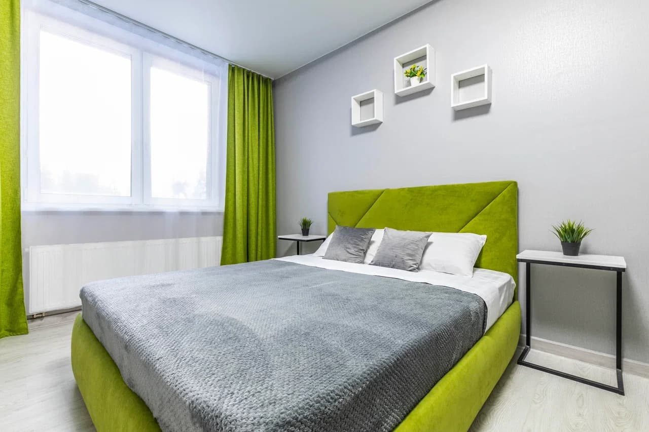 Снять 2-комнатную квартиру в Екатеринбурге у университета УрФУ посуточно 2