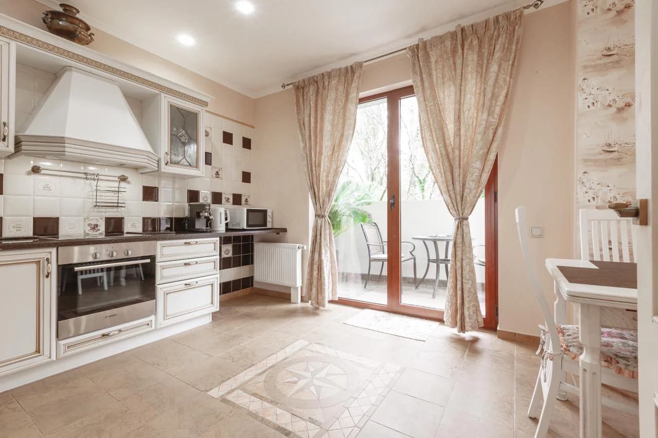 ПРИВАТНОСТЬ И КОМФОРТ В РЕЗИДЕНЦИИ САНТОРИНИ от HomeHotelSochi 0