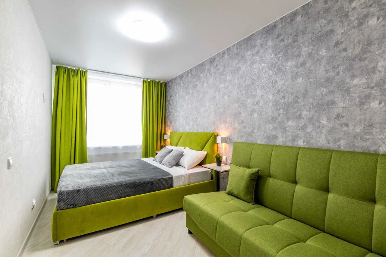 Снять 2-комнатную квартиру в Екатеринбурге у ТРЦ Карнавал посуточно