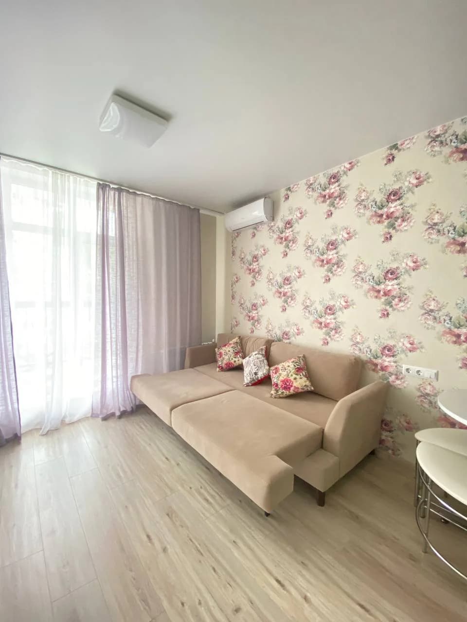 Снять квартиру посуточно в Сочи у ЖК Кватро (Гайдара 22/1) 1