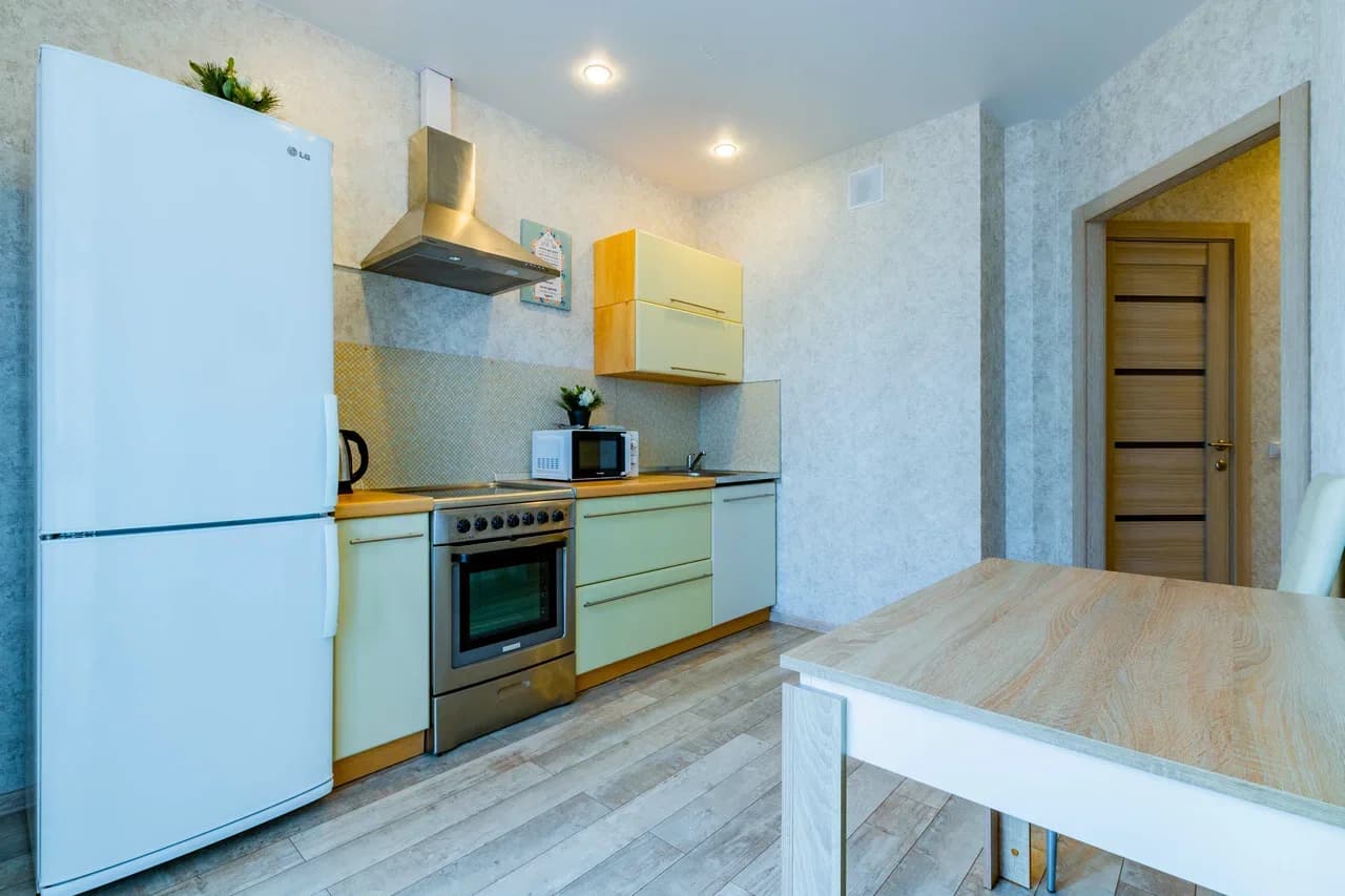 Снять 1-комнатную квартиру в Екатеринбурге у Екатеринбург Арены посуточно 1